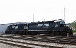 NS 3094 & 722 in Glenwood Yard